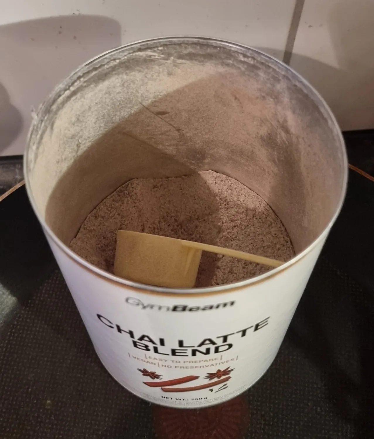 GymBeam Chai Latte miscela 250 g tè nero speziato
