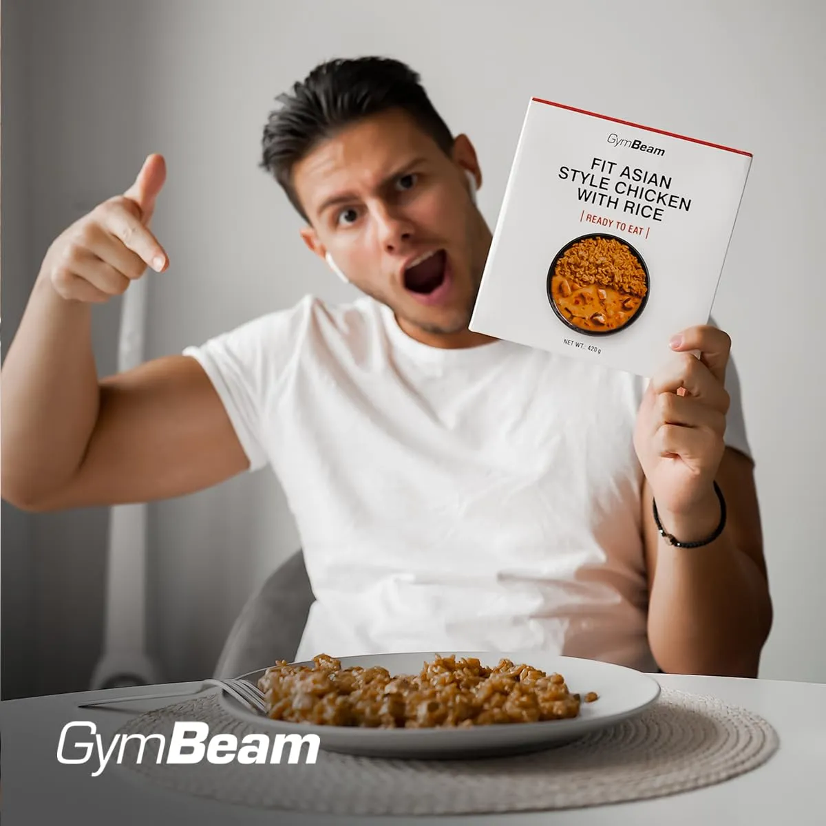GymBeam Pollo Asiatico pasto proteico 420 g cocco