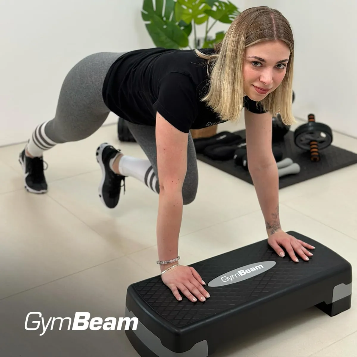 GymBeam Stepper Fitness Casa Polipropilene Portata 250 kg Aerobico