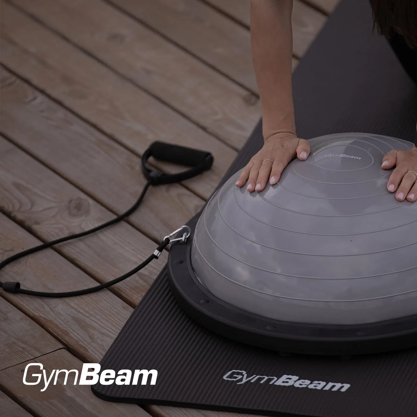 GymBeam Half Balance Ball palla equilibrio con elastici