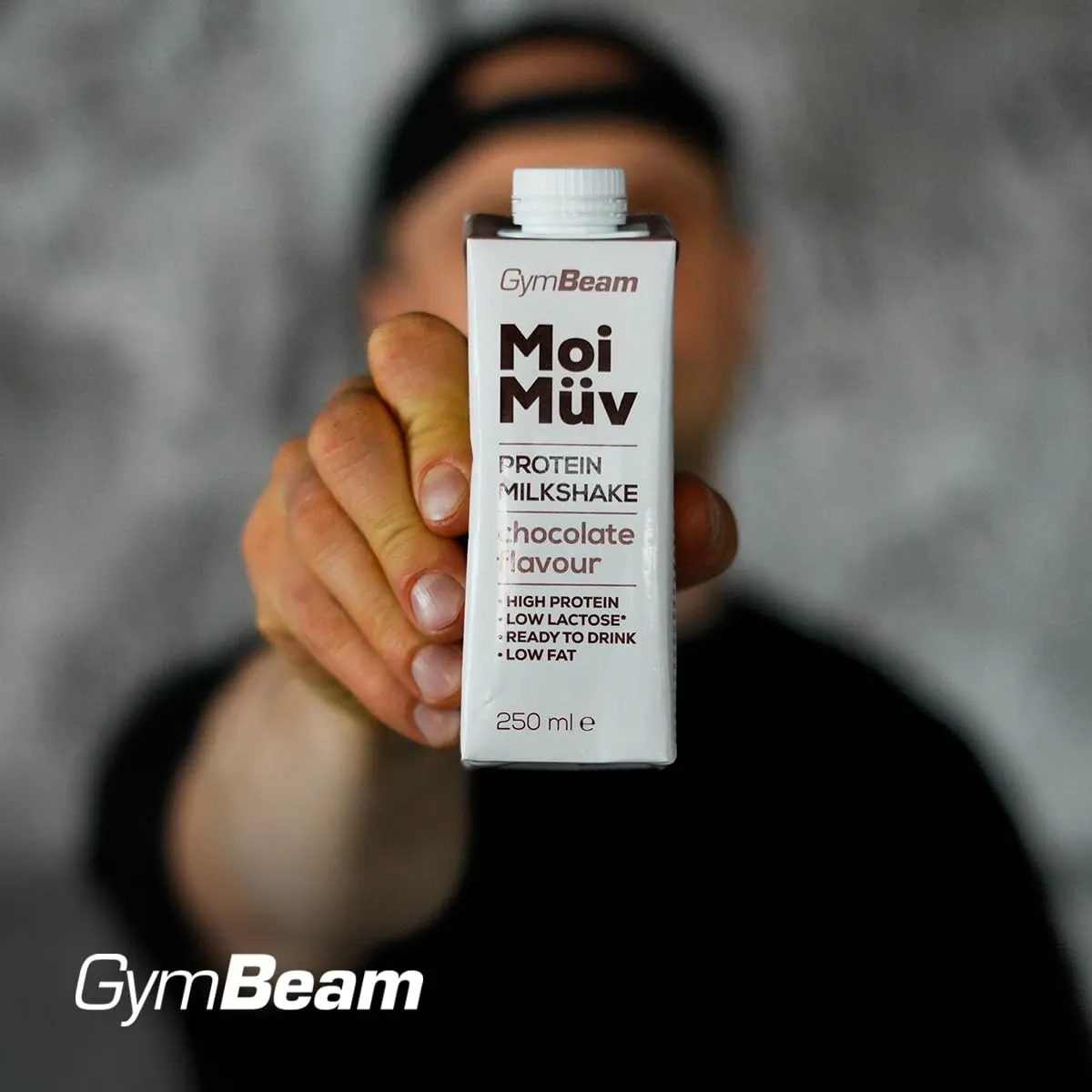 GymBeam MoiMüv Milkshake Proteico Cioccolato 18x250 ml 25 g