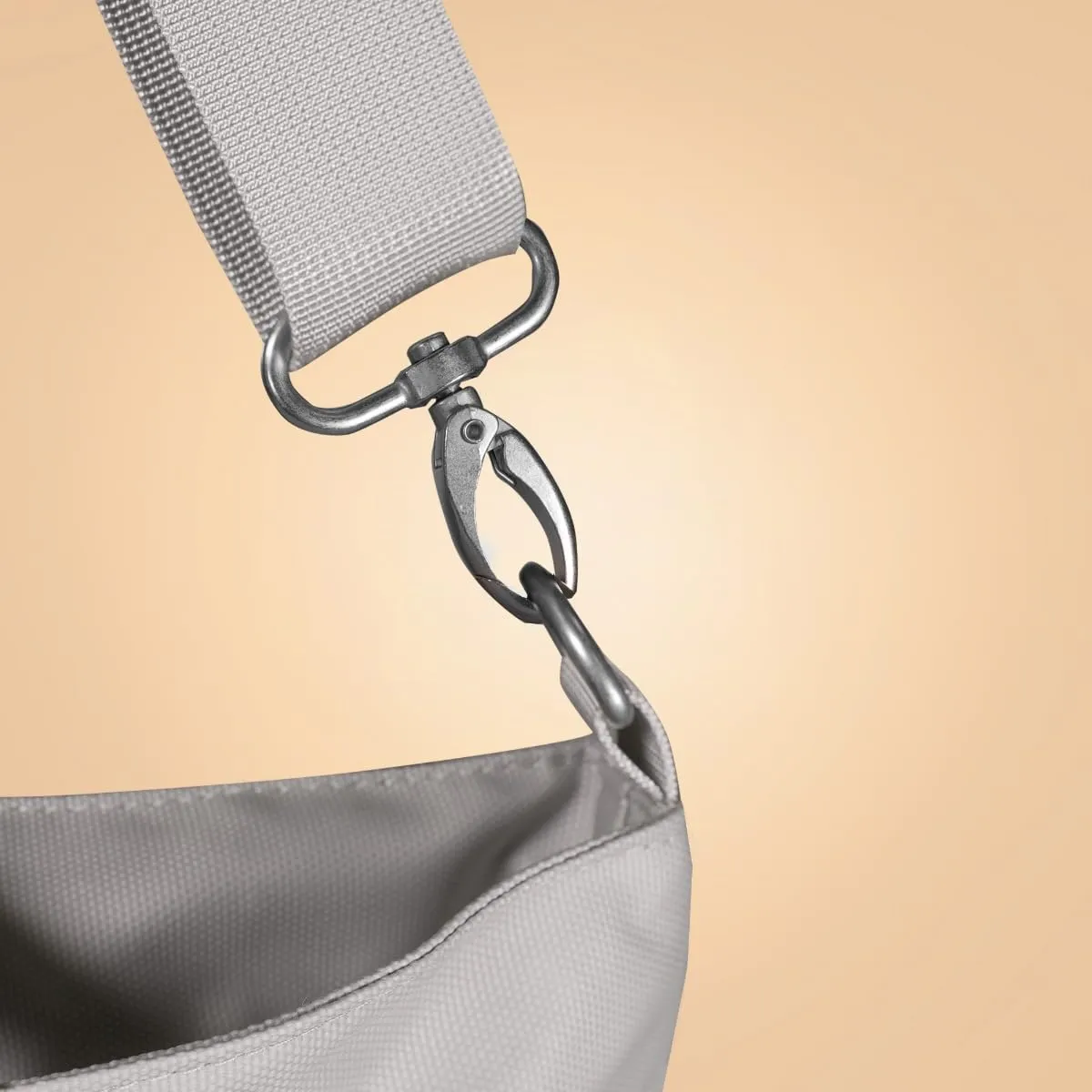 GymBeam Bliss borsa tracolla 20L poliestere nera