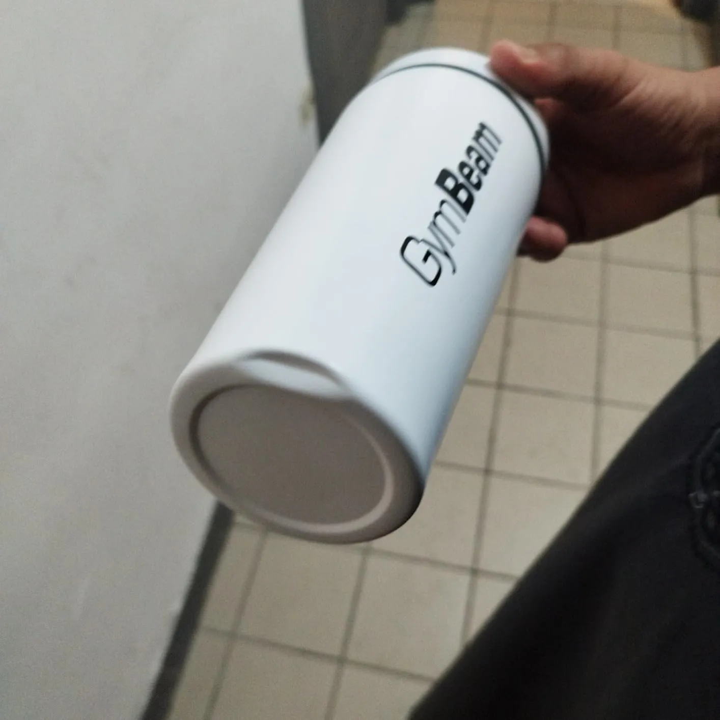 GymBeam Shaker Acciaio 750 ml Bianco con Filtro Proteine Fredde