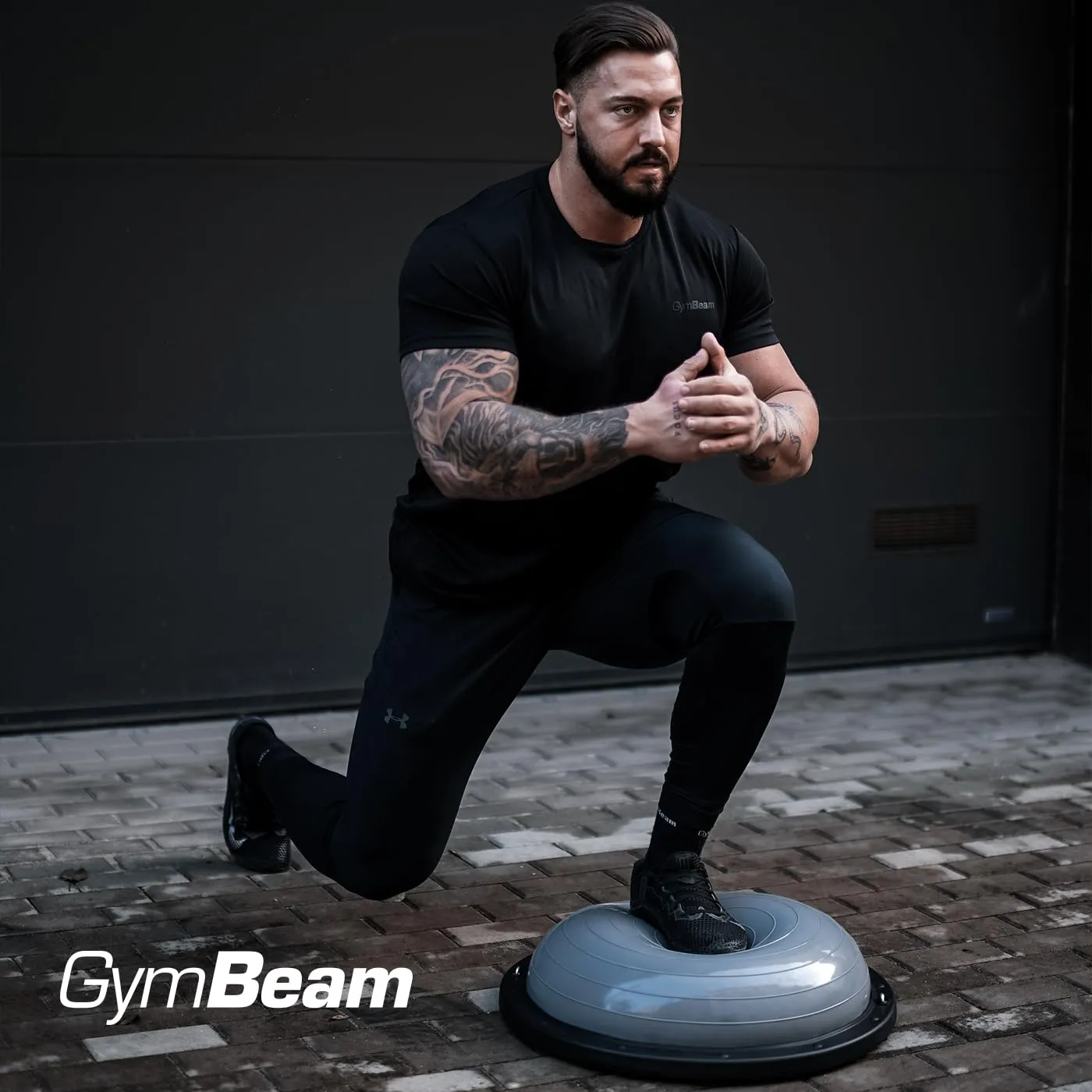 GymBeam Half Balance Ball palla equilibrio con elastici